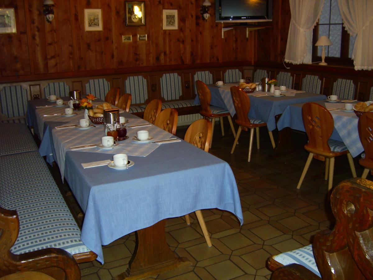 Durrwangen Hotel-Gasthof Zum Hirschen מראה חיצוני תמונה