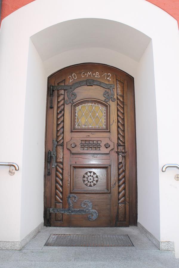 Durrwangen Hotel-Gasthof Zum Hirschen מראה חיצוני תמונה